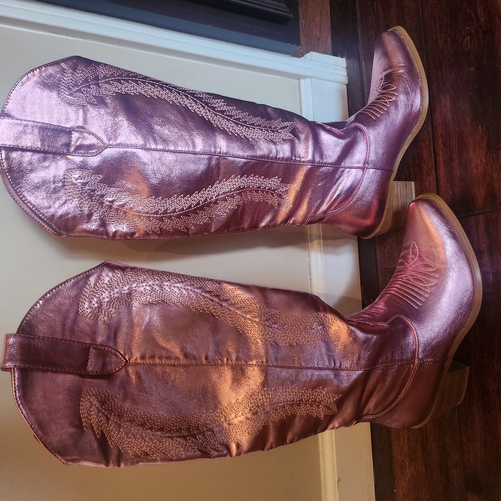 Metallic Pink Cowboy Boots